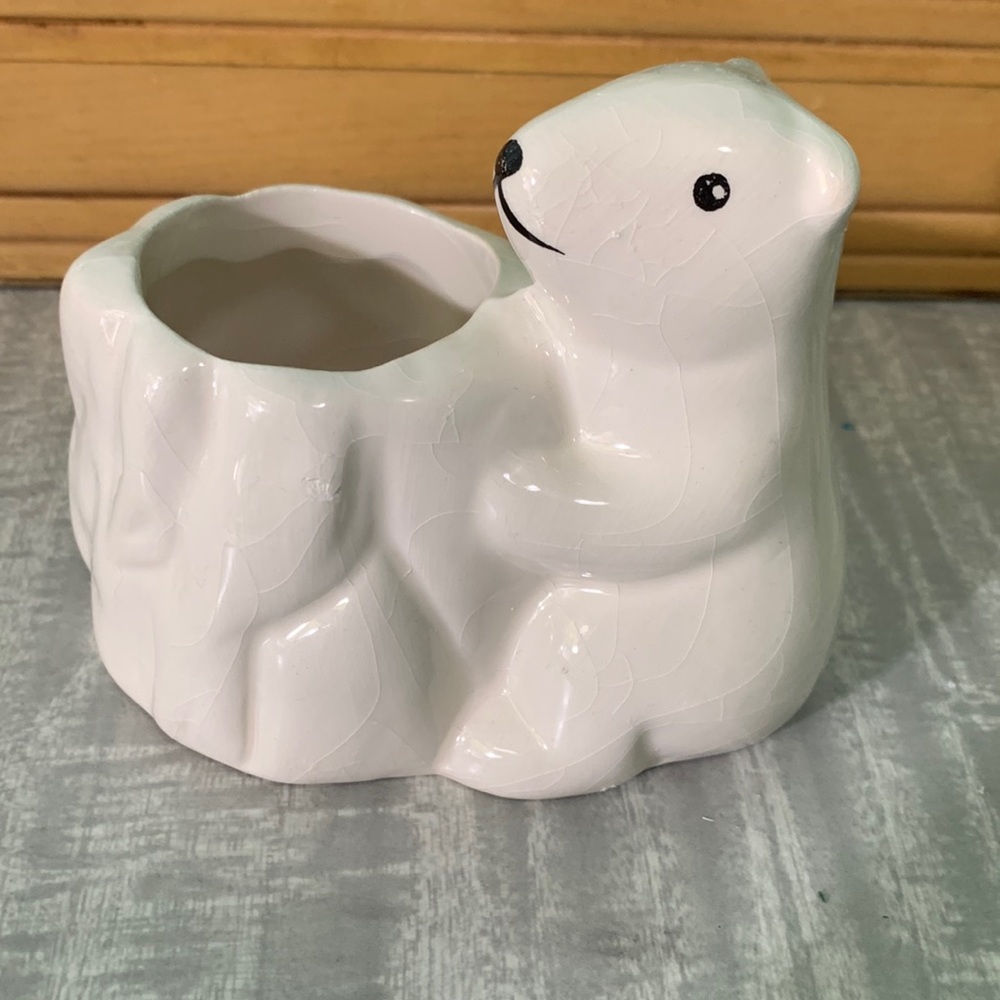 Vintage Polar bear ceramic planter